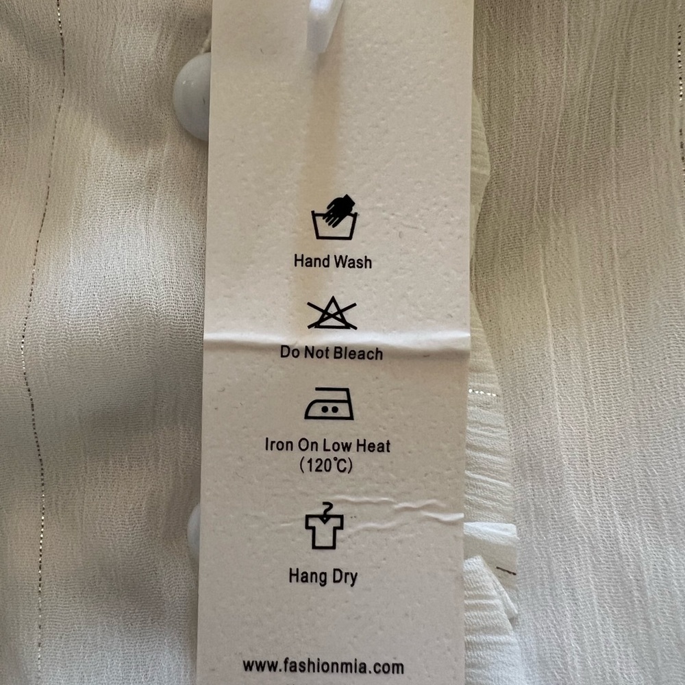 NWT womans beautiful white top - Picture 7 of 12